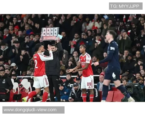 足总杯惊现冷门阿森纳与皇马激战成和争议判罚引发全场热议
